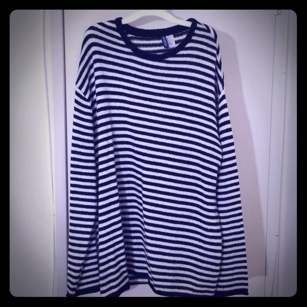 H&M Mens Black and White Cardigan